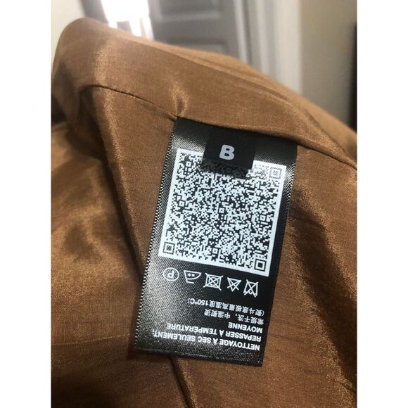 Lafayette 148 Wool + Silk Camel Brown Double Button Blazer, size 6 - Picture 4 of 6